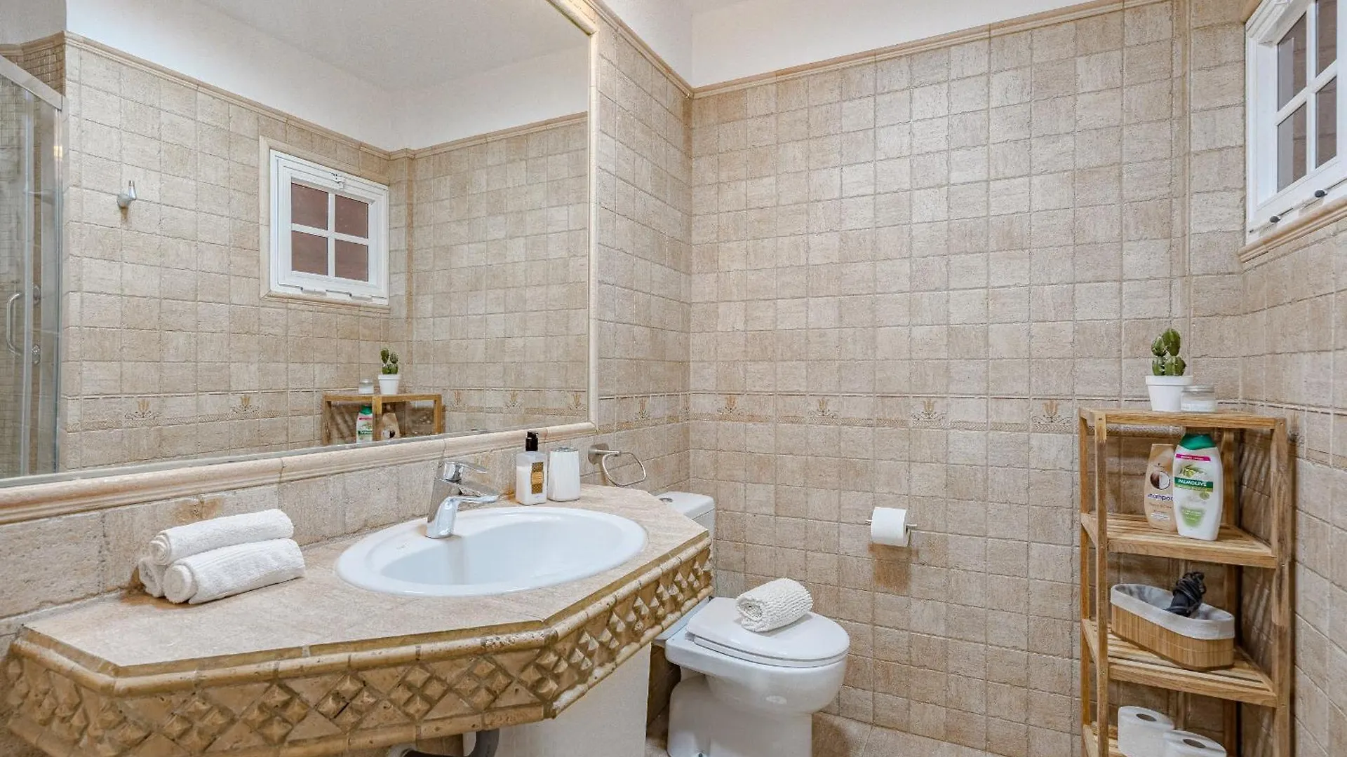 Balcon Smart Home Hi-End Services Media Streaming Costa Adeje